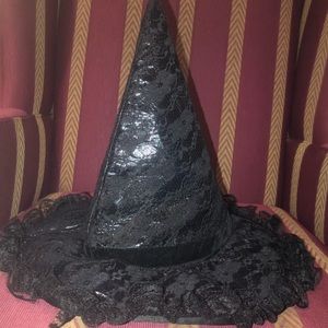 Black lace witch hat for @onyx488
